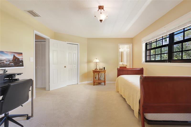 Image 29 of 44 For 905 12th Ct  17