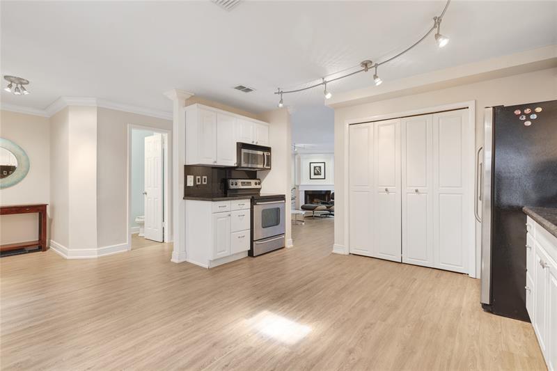 Image 3 of 44 For 905 12th Ct  17