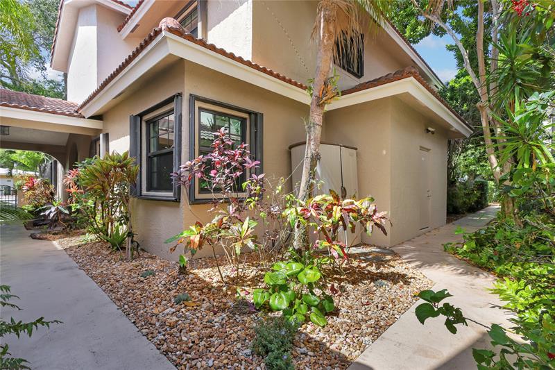 Image 38 of 44 For 905 12th Ct  17