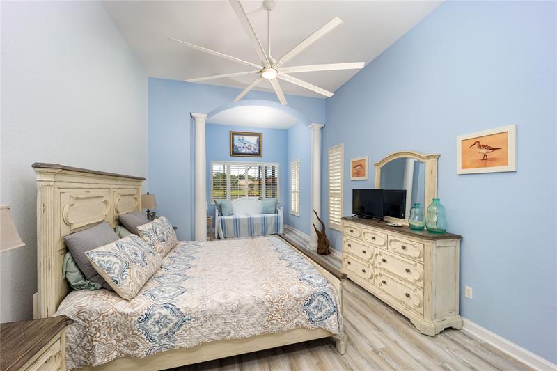 Image 11 of 32 For 6945 Bay Hill Dr