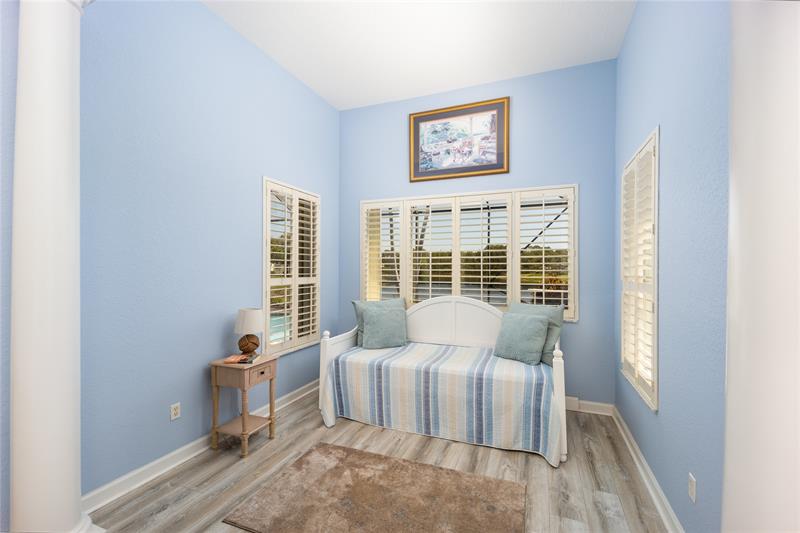 Image 13 of 32 For 6945 Bay Hill Dr