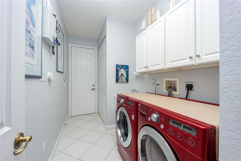 Image 22 of 32 For 6945 Bay Hill Dr