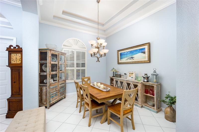 Image 8 of 32 For 6945 Bay Hill Dr