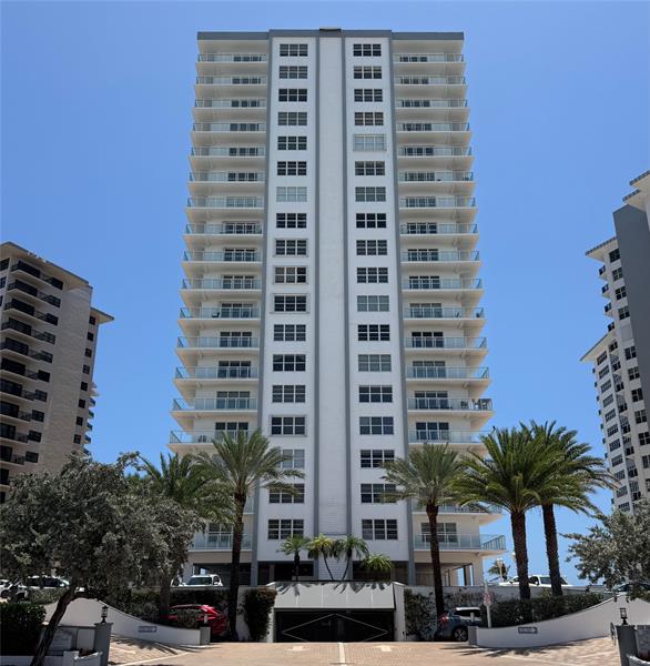 Image 3 of 30 For 3750 Galt Ocean Dr  1108