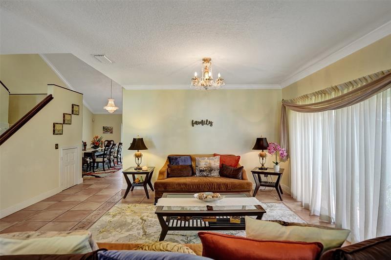 Image 12 of 65 For 2565 Kerry Dr