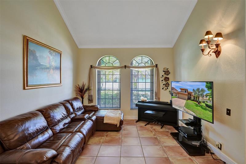 Image 15 of 65 For 2565 Kerry Dr