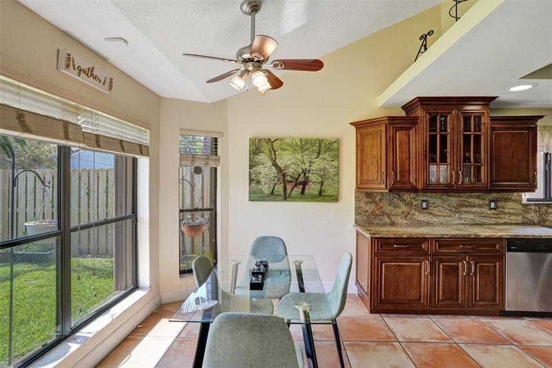 Image 22 of 65 For 2565 Kerry Dr