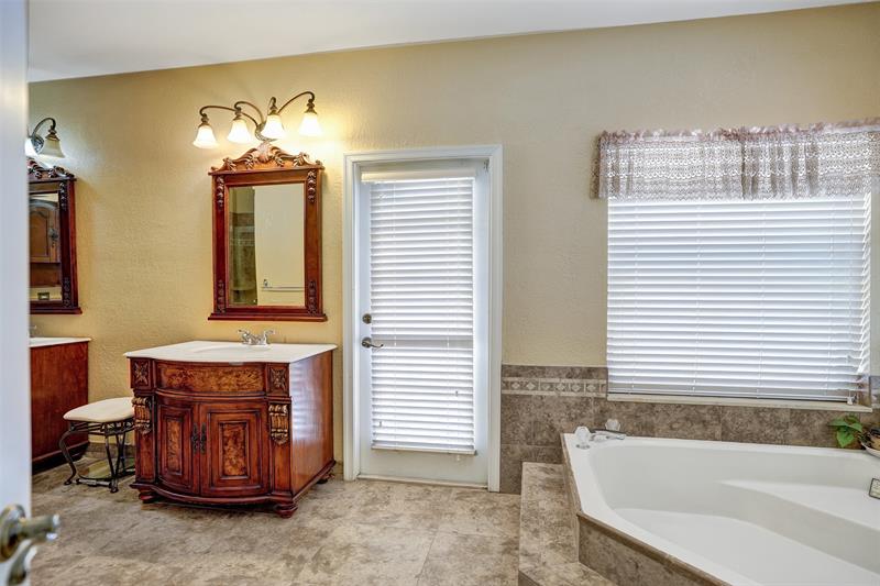 Image 36 of 65 For 2565 Kerry Dr