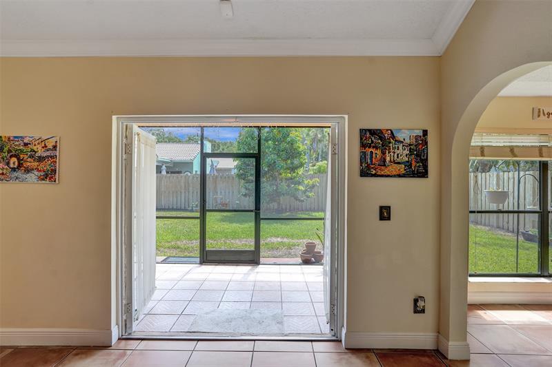 Image 43 of 65 For 2565 Kerry Dr