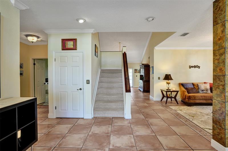 Image 7 of 65 For 2565 Kerry Dr