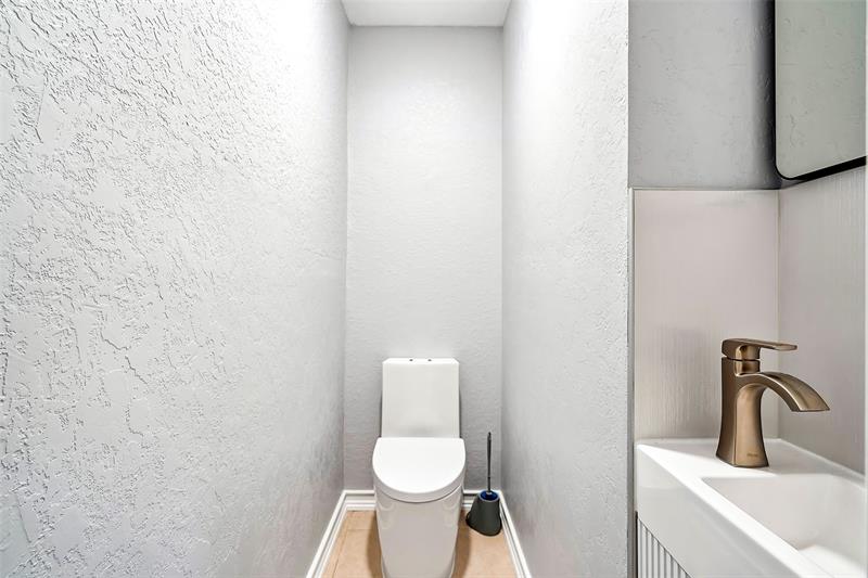 Image 21 of 33 For 2508 Arthur St