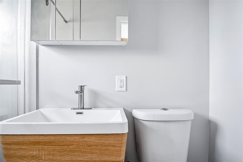 Image 25 of 33 For 2508 Arthur St