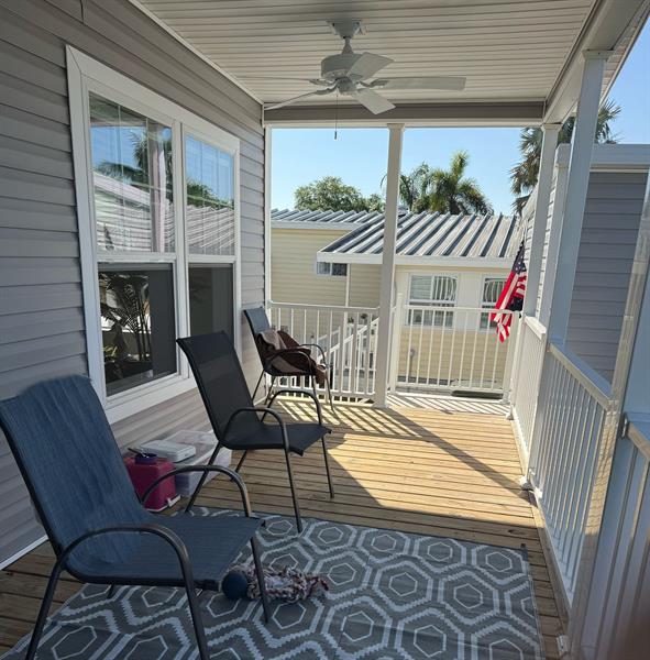 Image 16 of 33 For 6881 43rd Terrace