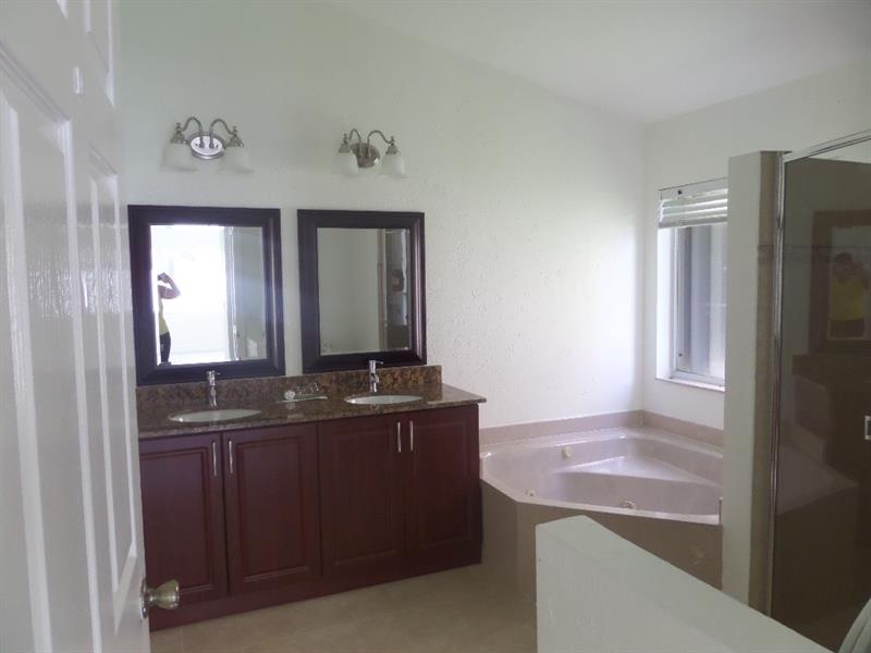 Image 11 of 19 For 2003 178th Way