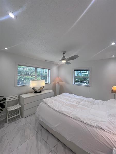 Image 17 of 67 For 601 5th Ct  301