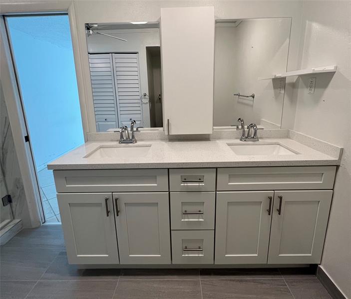Image 11 of 13 For 19016 Lake Dr  19016