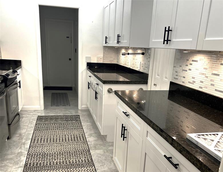 Image 3 of 13 For 19016 Lake Dr  19016