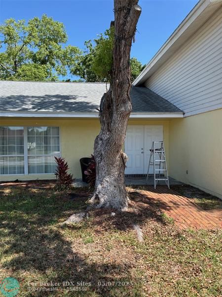 Image 3 of 13 For 8313 Split Rail Ln