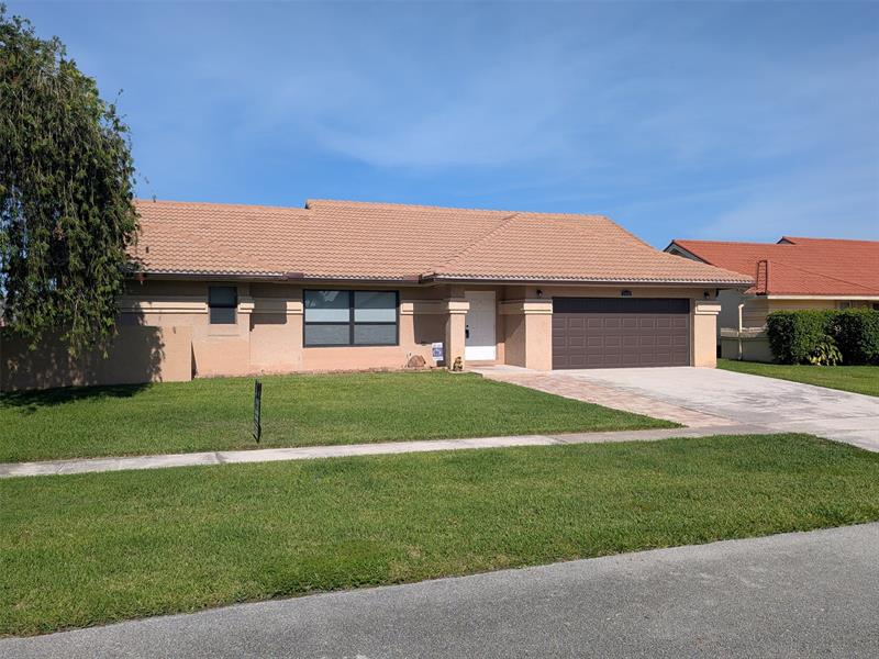 Image 2 of 31 For 9460 El Clair Ranch Rd