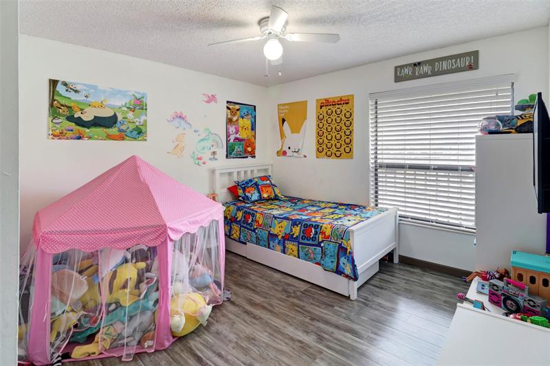 Image 18 of 30 For 2470 49th Ter  2470