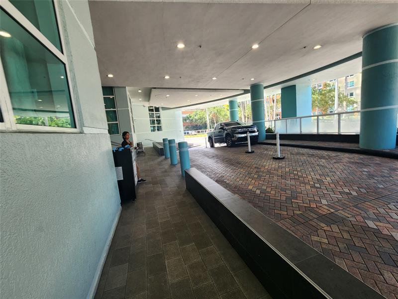 Image 6 of 19 For 1900 Bayshore Drive  1012