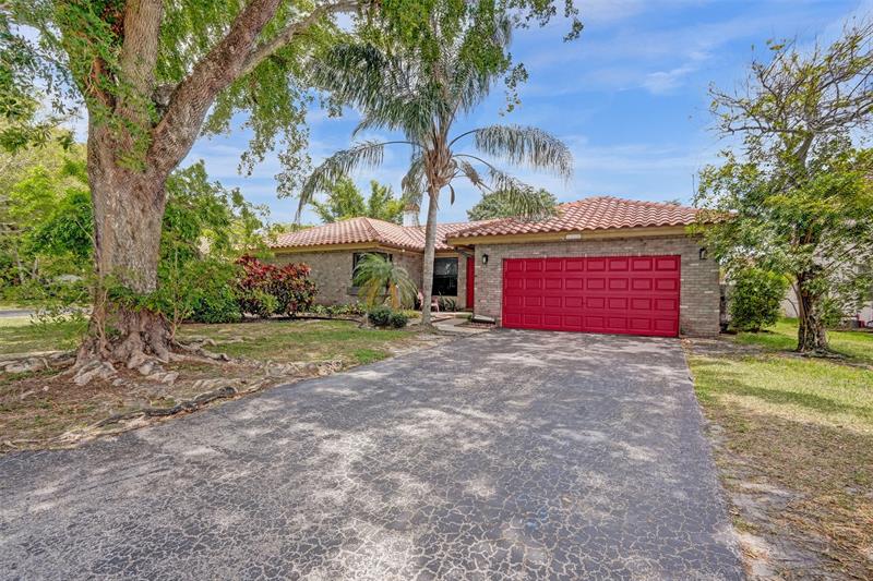 Details for 5165 66th Dr, Coral Springs, FL 33067