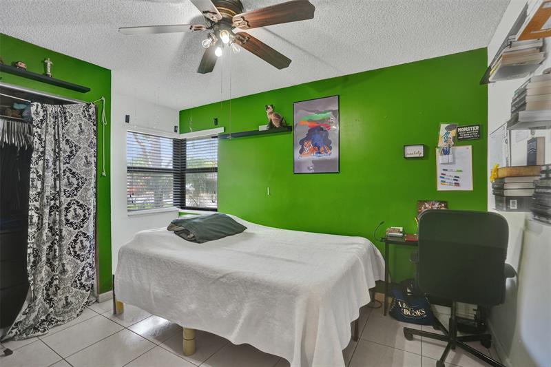 Image 17 of 27 For 5165 66th Dr