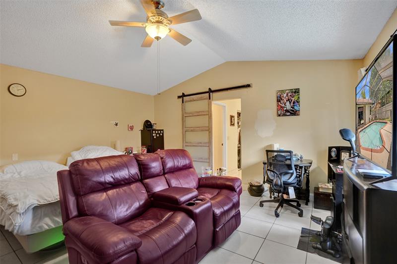 Image 18 of 27 For 5165 66th Dr