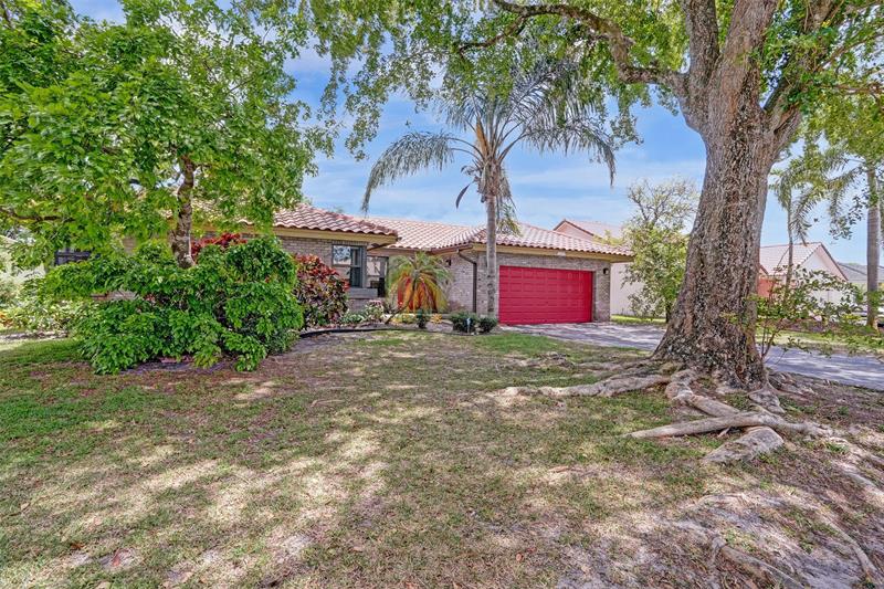 Image 23 of 27 For 5165 66th Dr