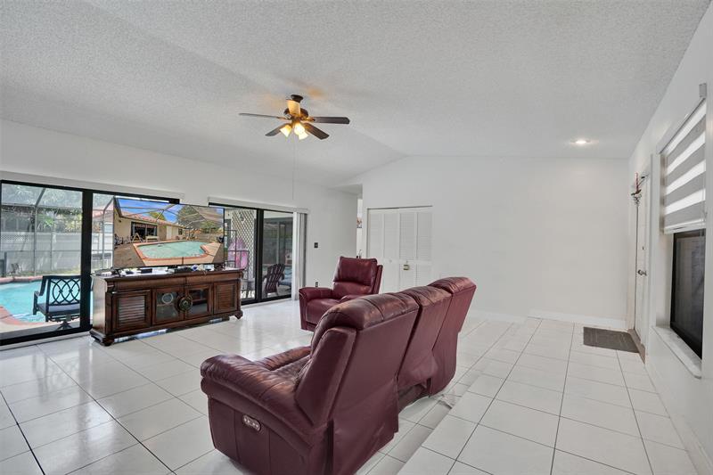 Image 8 of 27 For 5165 66th Dr