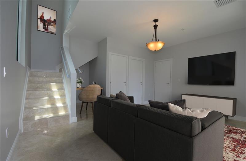 Image 11 of 33 For 783 4th Ave  