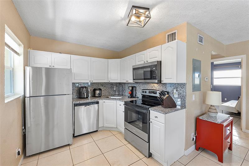 Details for 2741 8th Avenue  20, Wilton Manors, FL 33334