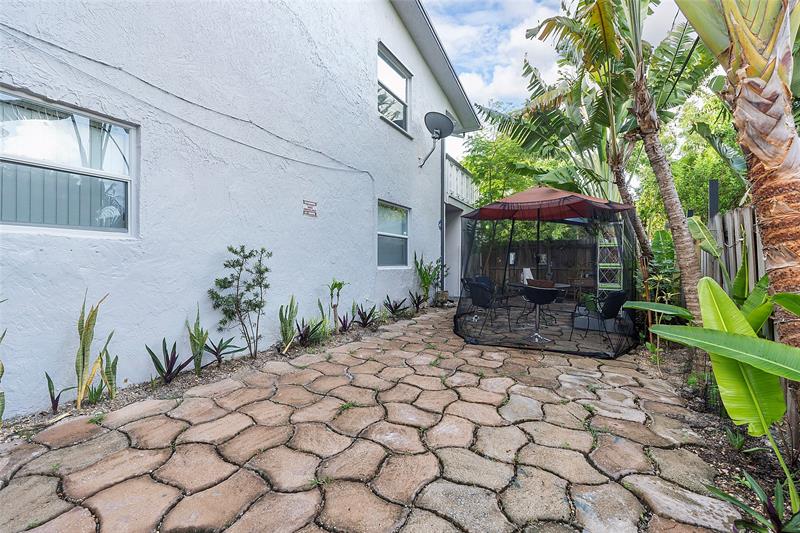Image 14 of 28 For 2741 8th Avenue  10