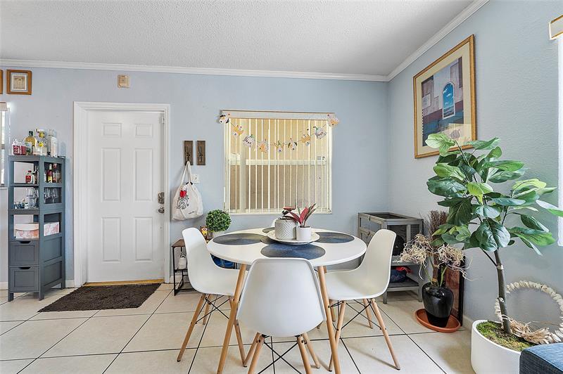 Image 5 of 28 For 2741 8th Avenue  10