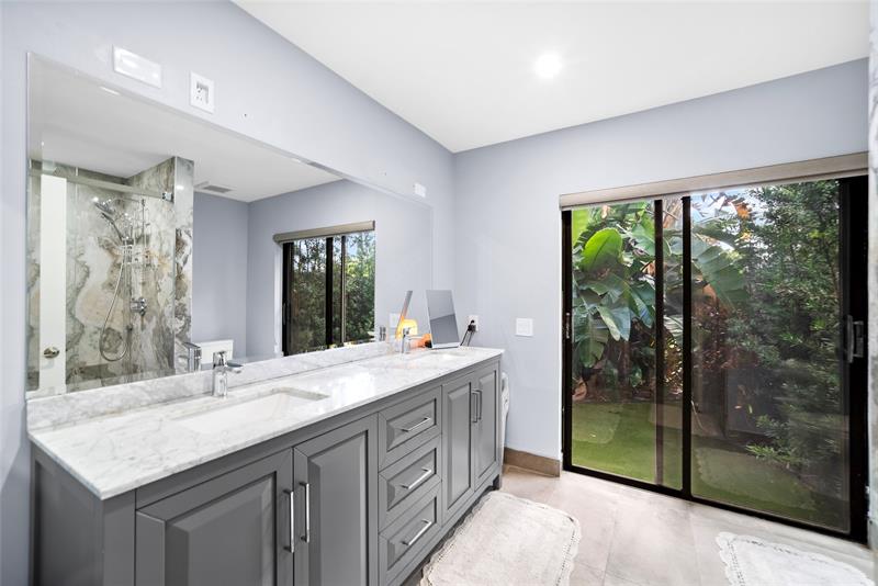 Image 17 of 47 For 21041 Woodspring Ave