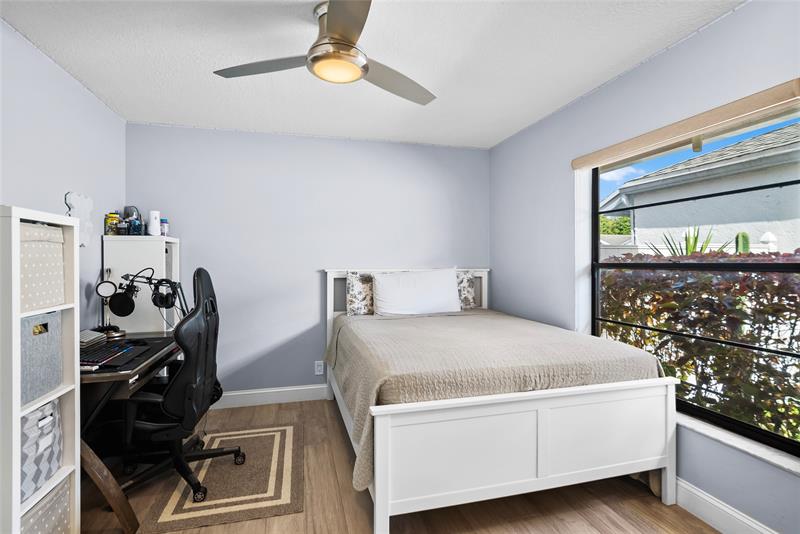 Image 21 of 47 For 21041 Woodspring Ave