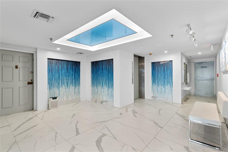 Image 13 of 35 For 7580 Regency Lakes Dr  101