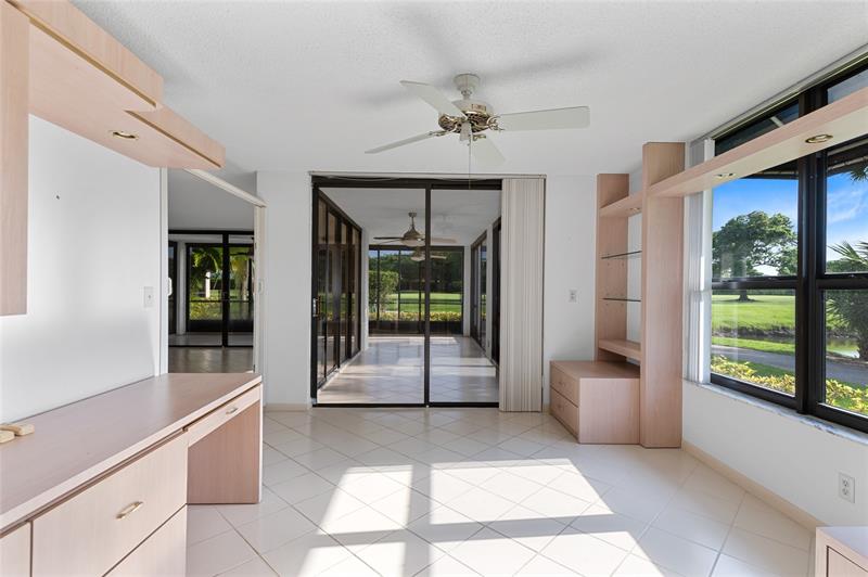 Image 16 of 35 For 7580 Regency Lakes Dr  101