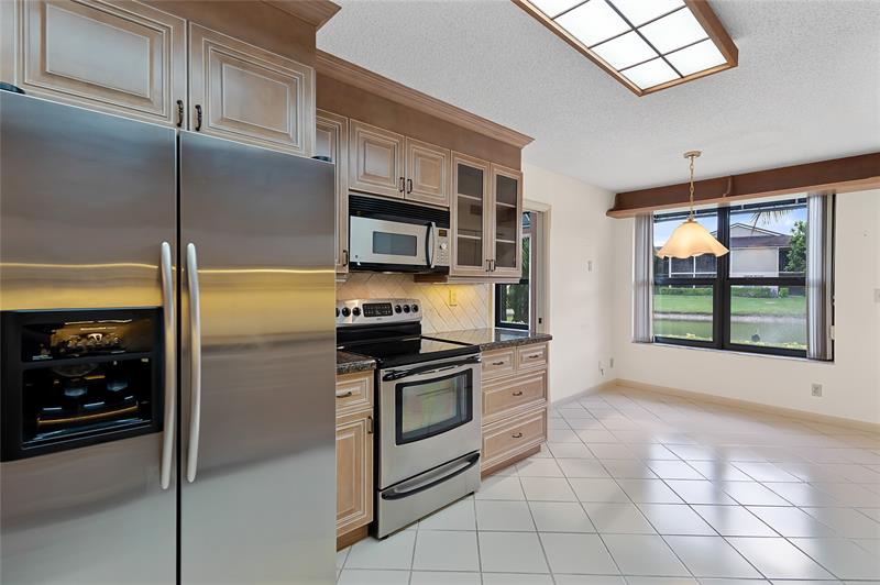Image 27 of 35 For 7580 Regency Lakes Dr  101