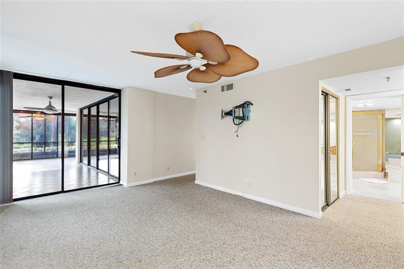 Image 6 of 35 For 7580 Regency Lakes Dr  101