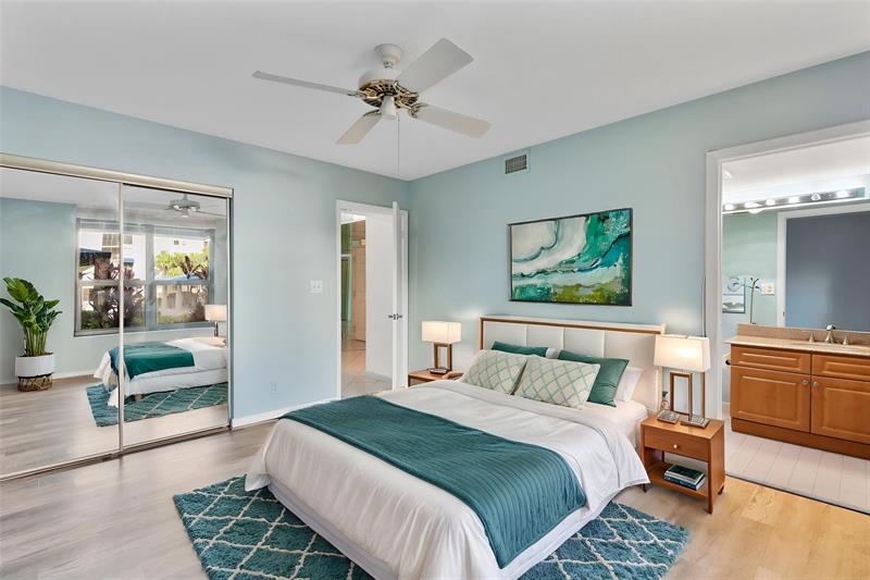 Image 9 of 35 For 7580 Regency Lakes Dr  101