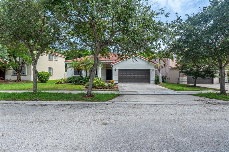 Details for 970 Tulip Cir, Weston, FL 33327