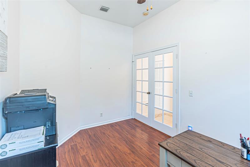 Image 14 of 38 For 970 Tulip Cir