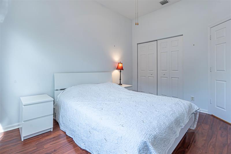Image 36 of 38 For 970 Tulip Cir