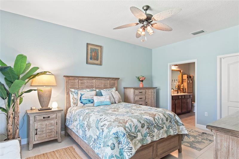 Image 5 of 35 For 10095 Villa Cir