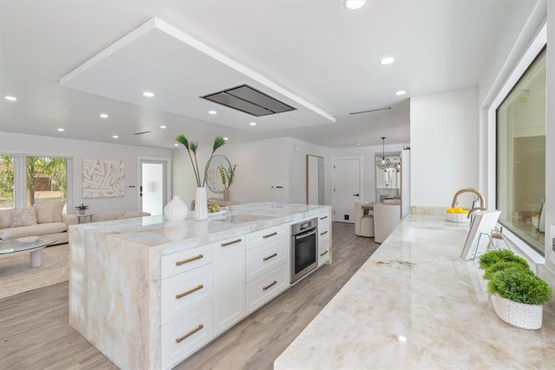 Image 13 of 59 For 2911 55th St
