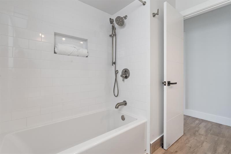 Image 30 of 59 For 2911 55th St
