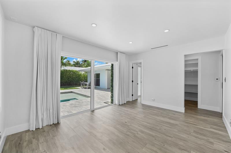 Image 35 of 59 For 2911 55th St