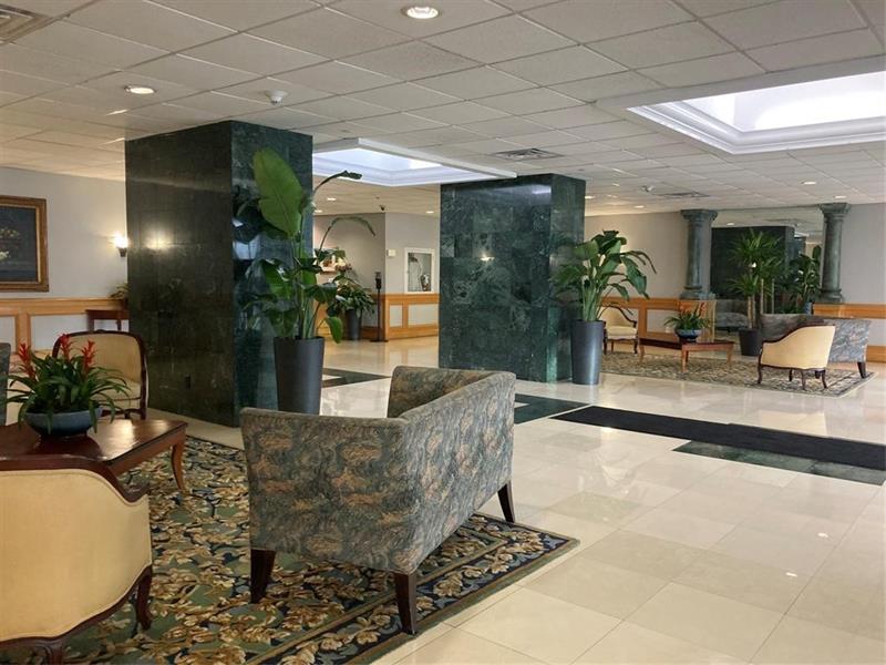 Image 29 of 40 For 4010 Galt Ocean Dr  706