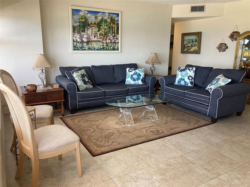 Image 5 of 40 For 4010 Galt Ocean Dr  706